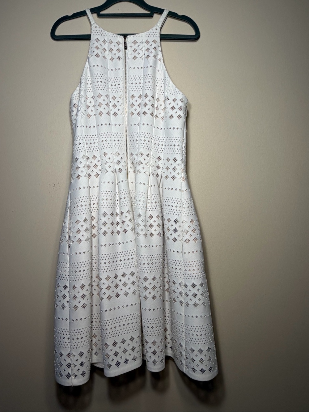 Eliza J White Eyelet Halter Dress Size 8 NWOT - Picture 4 of 9